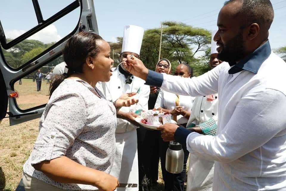 DavisThuranira's tweet photo. Which MOTHER can plan to burn a country to impress her masters? Why would Cherera seek to overthrow a democratically-elected government? She waited till the last second to call the process "Opaque"

Shame on Her!

#kenyaelections2022 https://t.co/ghoNzUOqSv