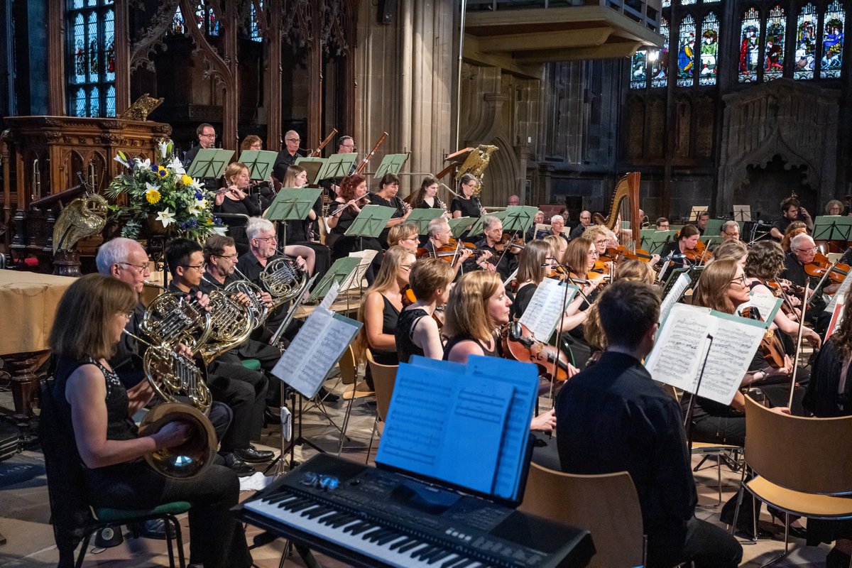 NottmSymphony's tweet photo. Thank you so much to those that attended our concert of British music last month at St Mary's Church in #Nottingham! Special thanks to the wonderful @carmflors for joining us 🎻🎵

#orchestra #NottinghamSymphony #NSO #viola https://t.co/blQp0WPmhD