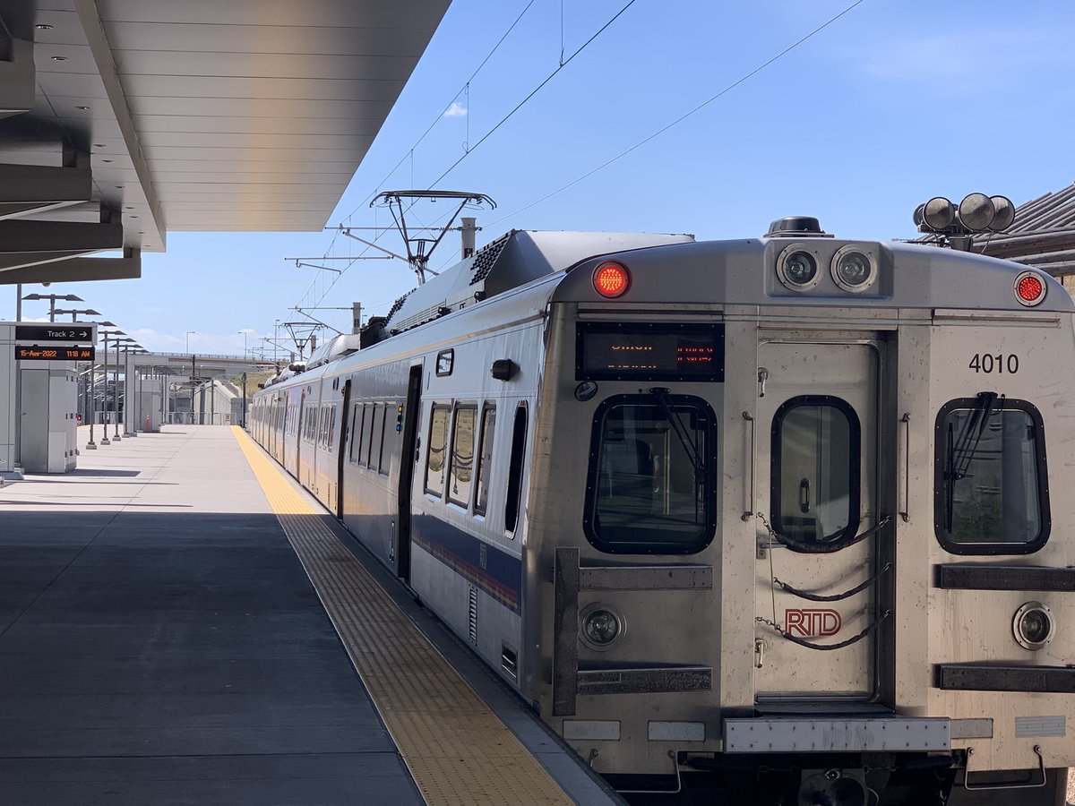 EmilyKalmus's tweet photo. โก๏ธ๐ โก๏ธโก๏ธ๐@RideRTD โก๏ธ@APTA_info #APTATech #APTATech22 Conference to learn how technology can help redefine transit in communities. https://t.co/Dnzdoub1f5