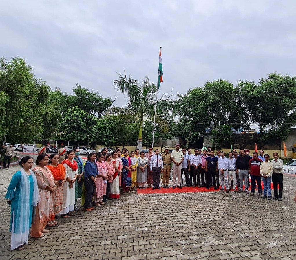 GDC_RS_Pura_NCC's tweet photo. To celebrate 75th Independence Day,Flag Hoisting/National Anthem and March Passed Prade done by NCC SW Cdts(2J&amp;K Girls BN)from GDC RS Pura,Jammu under the patronage of principal Prof Sunil Uppal.
#AzadiKaAmritMahotsav
@suniluppal16 
@DteJKL
@adgpi
@prodefencejammu https://t.co/kXtRPfy2xb