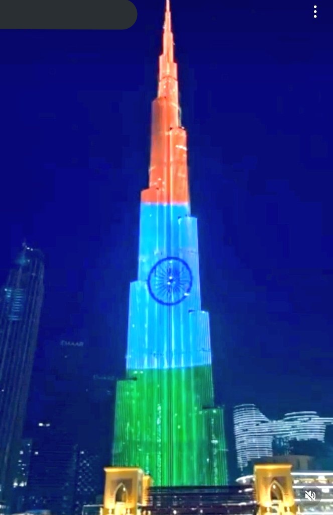 IndembAbuDhabi's tweet photo. Iconic @AdnocGroup Tower in Abu Dhabi and @BurjKhalifa in Dubai lit in the colors of the Tricolor #HarGharTiranga #AzadiKaAmritMahotsav #IndiaUAEDosti #IDAY2022 @sunjaysudhir @MEAIndia @IndianDiplomacy @PMOIndia https://t.co/pEWsIGJYuo