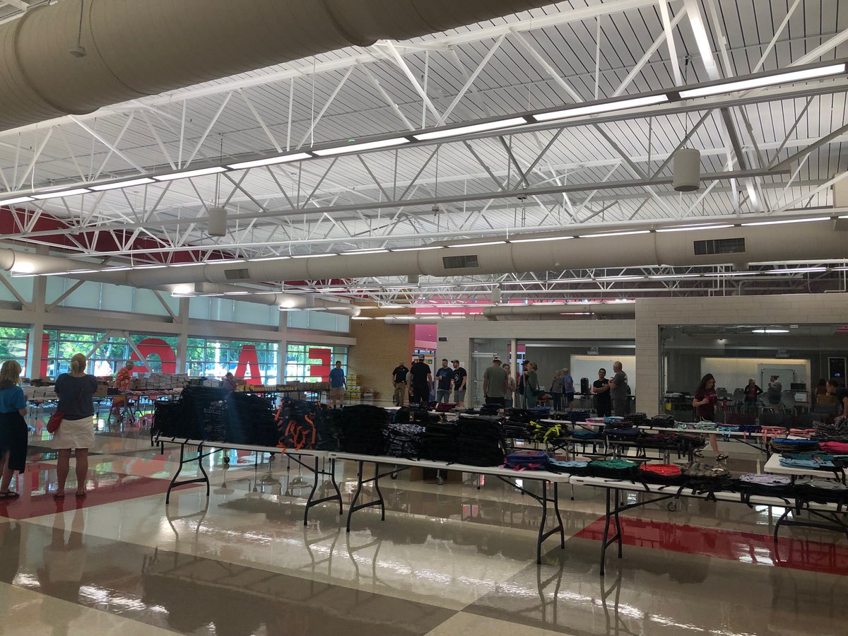 We were proud to volunteer at the NPS' Back to School Bash this past weekend. The Bash helps to provide Nixa families with school supplies, hygiene kits, connections to community resources, &amp; more for the upcoming school year. What a great way to start the 22-23 school year!