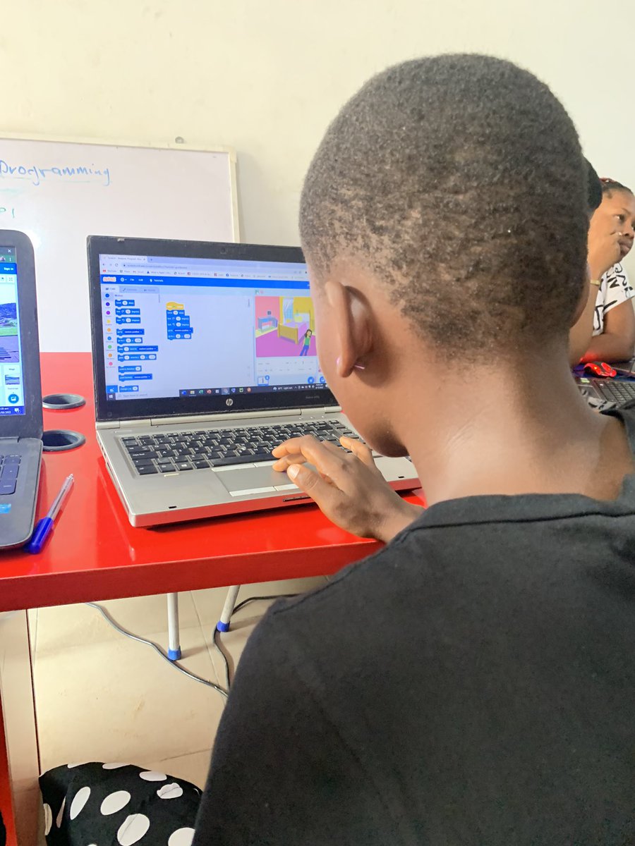 beethelighted's tweet photo. Day 1/10 of digital skills Bootcamp for kids completed ✅. I particularly love the enthusiasm and support these kids give to each other. Let’s continue learning. Hi guys, check out our work at @weareticnetwork ❤️ https://t.co/84ggK3v1yp