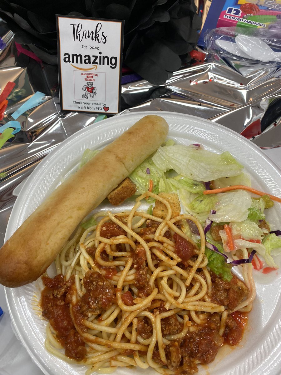 MrsAdamec01's tweet photo. Thank you Black Elementary PTO for this wonderful lunch and Amazon gift card to welcome us back!!!  The food was delicious,  and the gift card is appreciated!  ❤️🐾 @BlackBearkats @BearkatPTO https://t.co/DblWPaQ8Hc