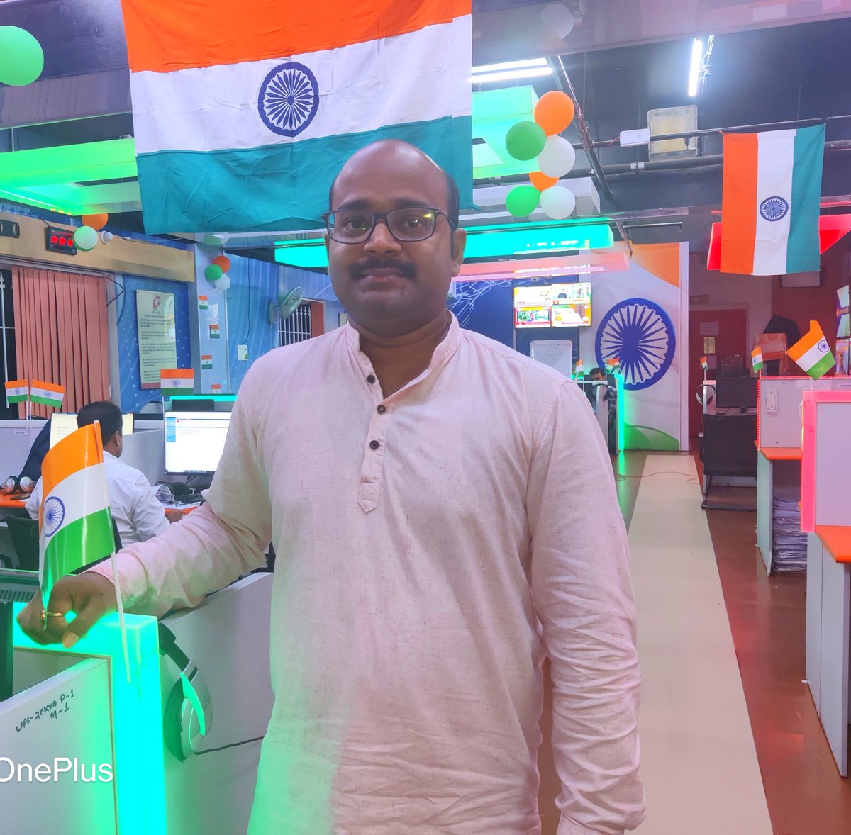 AbhayaTalcher's tweet photo. ଅମୃତମୟ ସ୍ୱାଧୀନତା ଦିବସରେ ଅଫିସରେ କିଛି ଫୋଟ🇮🇳 #OTV #Bhubaneswar #IndependenceDay #IndiaAt75 #IndependenceDay2022 #AjadiKaAmritMahotsav https://t.co/WeYVxFXvjG