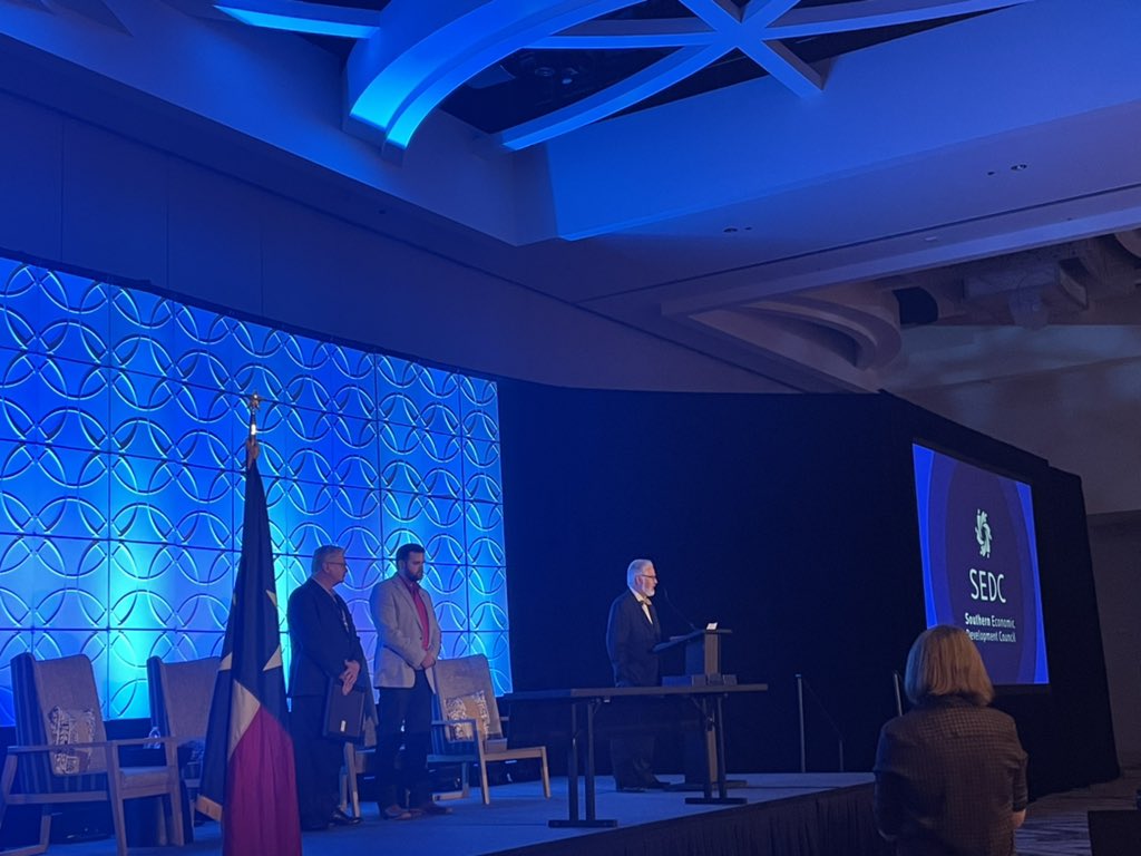 Tom Long of <a href="/Greater_SATX/">greater:SATX</a> accepts the first-ever Mike Philpot Mentorship Award created in memory of Past Chairman Mike Philpot and presented by Mike’s son. #SEDCSanAntonio