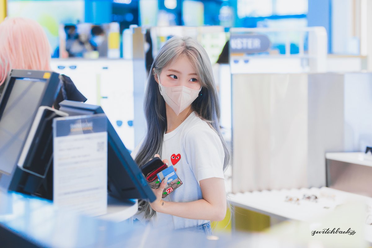switchback_1111's tweet photo. 220729 

#LOONA #Yeojin #이달의소녀 #여진 https://t.co/FGWvSb7vAT