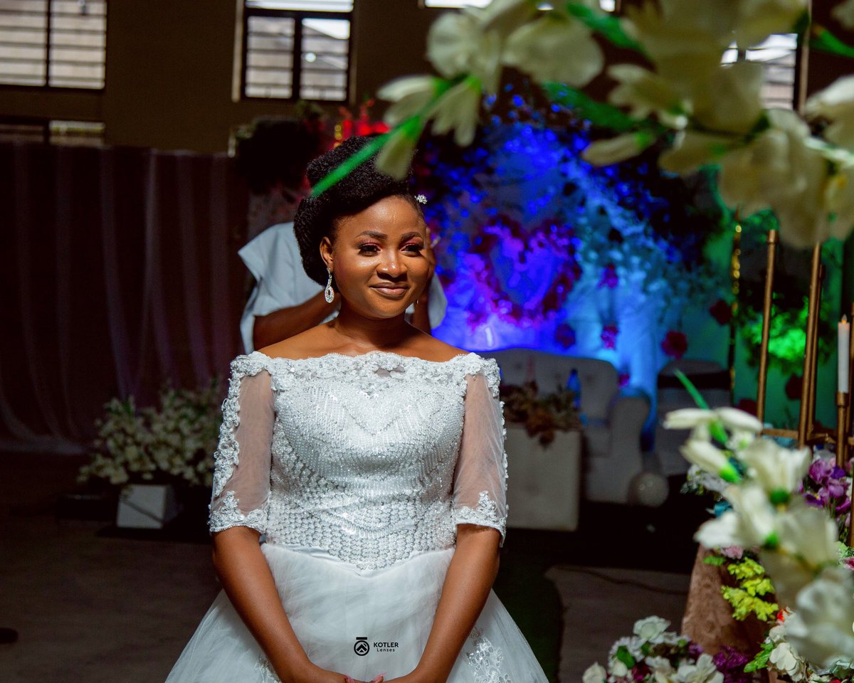 kotlersheffy's tweet photo. The Bond | The Friendship | The Kiss | The Sincerity of our Hearts | The Never Turning Back on each
other | And the Unending God's Love | Will always keep us
together.

From the Archive; #TheJay&amp;JayAffairs

Images by Lean of @kotlerlenses https://t.co/9jaK6nSelA