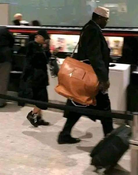 Liwell1's tweet photo. @MigunaMiguna It's actually true that you've packed. Peace be with you https://t.co/KgISXvINAa