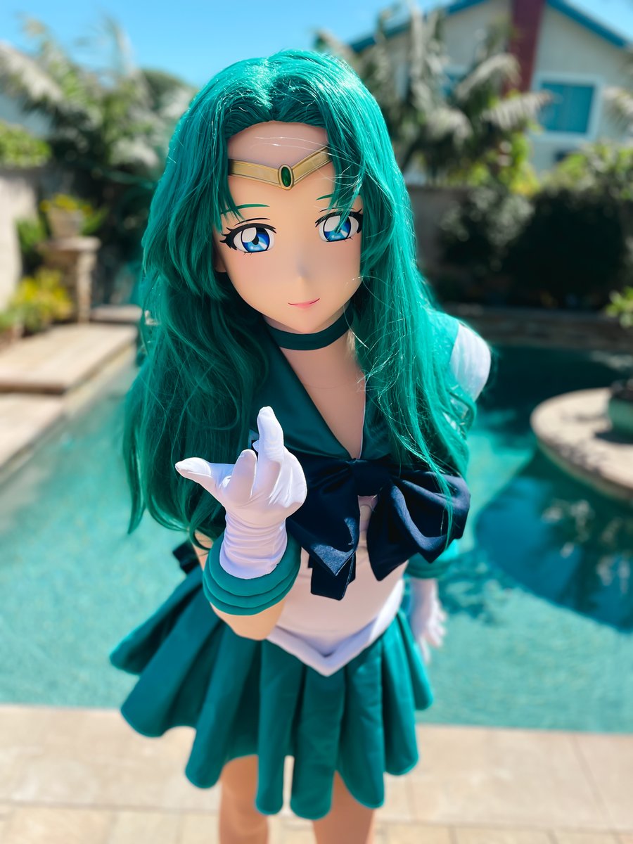 vivian_kigs's tweet photo. Come join me for a relaxing weekend at the pool.

📸: @supernamicchi 

#kigurumi #SailorMoon #SailorMoonEternal #着ぐるみ #cosplay #SailorNeptune https://t.co/EUnbcpRqut