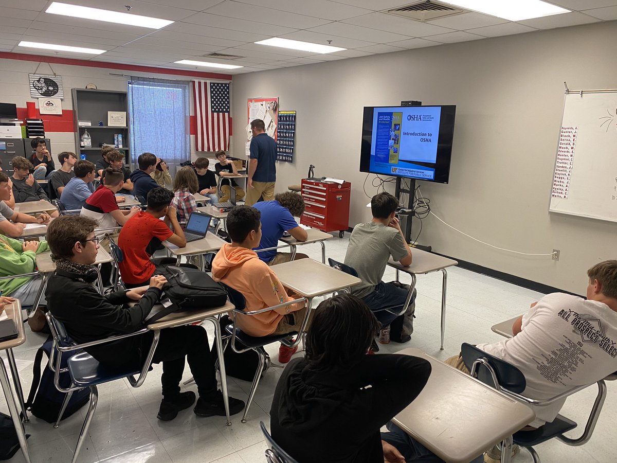cdubbballcoach's tweet photo. 1st OSHA training of the year @creekwoodhs @DCS_CTE @DCS_TN #readygraduate https://t.co/cIaU7AzAva