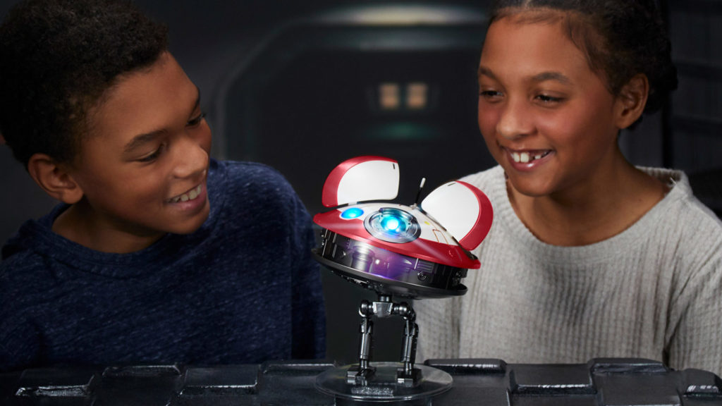 starwars's tweet photo. Today the Toy Association unveiled three Star Wars toys as finalists in this year’s Toy of the Year Awards! https://t.co/EUJ76XYsr3 https://t.co/r2ms40IgYc