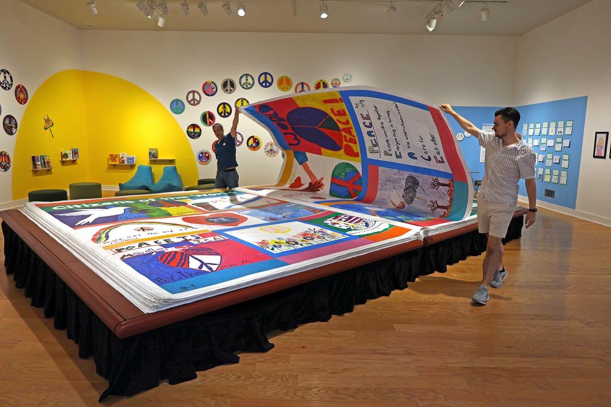 pagesforpeace's tweet photo. After seven weeks of inspiring peacemakers young and old across central MA, @fitchburgart has extended our exhibition of the Big Book through September 4th. 👏☮️ 

Be sure to stop by and learn about the project, turn a page, and experience the artwork of the Big Book! https://t.co/J7mOr1foFv