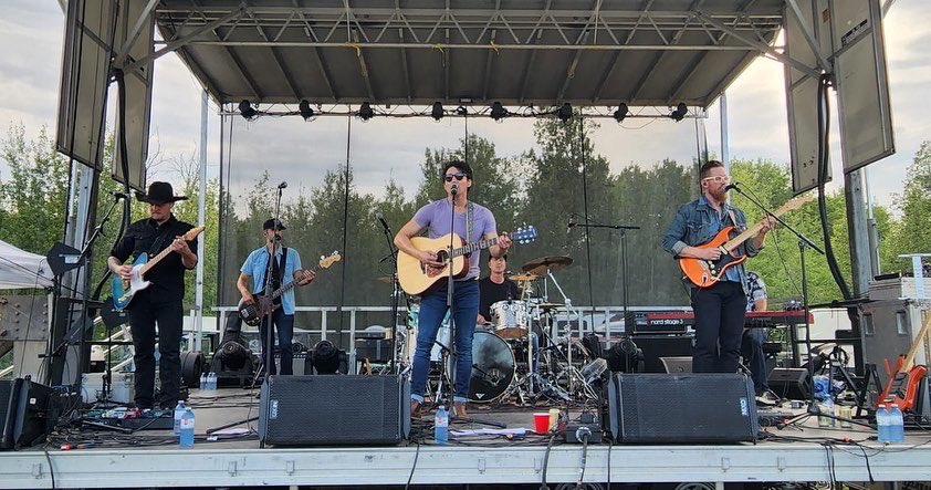Red19Entertain's tweet photo. DEVONFEST! We loved hosting such an exciting, crazy fabulous event, canβt wait until next year!! #DevonFest #SummerConcerts https://t.co/Wb5UVtd65r