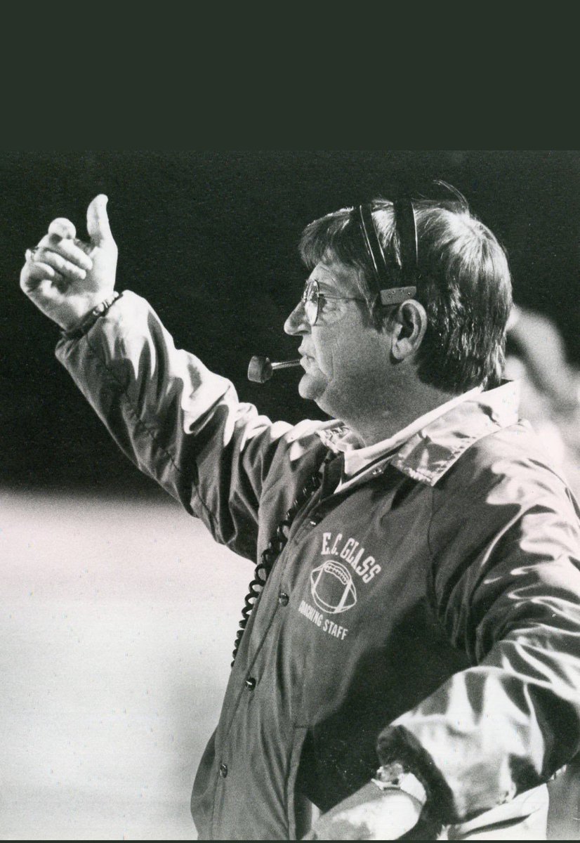 ECGTTC's tweet photo. THANK YOU to Coach Bo Henson and Helen Henson for your generous donation from the Coach Bo Henson fund with @LynchburgTrust !!! We are honored by your support! #DaddyBo #WETSU #DogDefense https://t.co/8wUAc2gInM