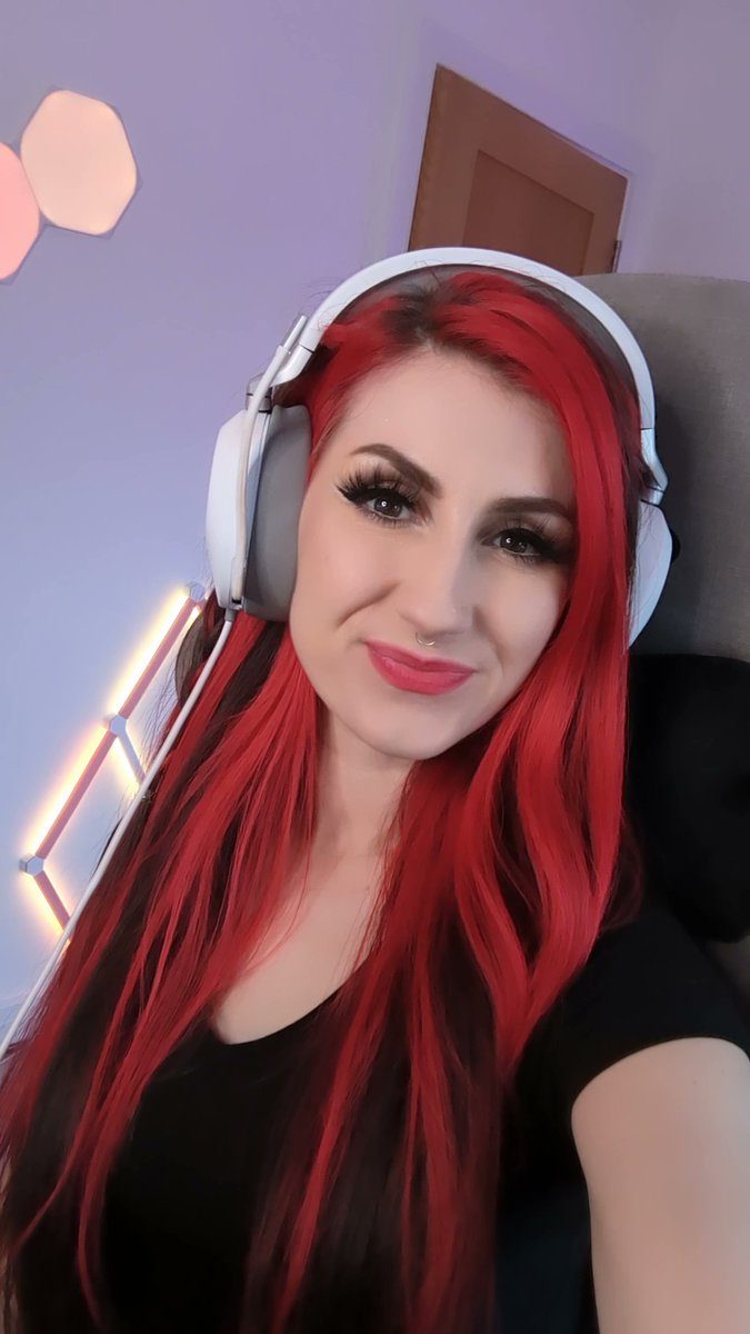 Knightenator's tweet image. Cult of the Lamb &amp;amp; Red Dead Redemption 2 today! 

Let's go ⬇️⬇️⬇️