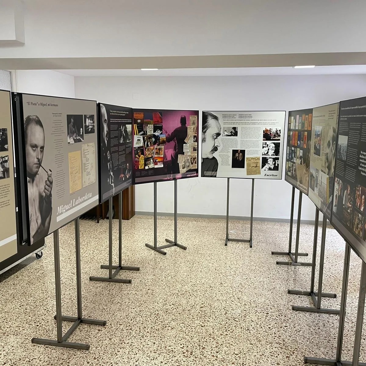 J. A. Labordeta tweet media