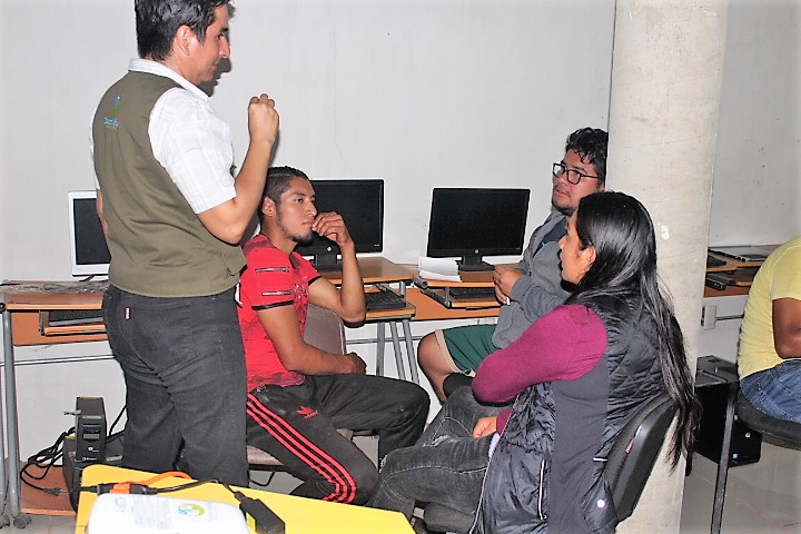 TierraVerdeNat1's tweet photo. Realizamos la 1a sesión del taller sobre sensibilización del #DAI en la comunidad rural d Puerto Rico, Montecristo de Guerrero, Chiapas, en donde se habló del concepto, se realizaron preguntas para instituciones d gobierno y se crearon cuentas en la #PNT #PROSEDE #PROSEDE22 #INAI https://t.co/eGrURHrMsc