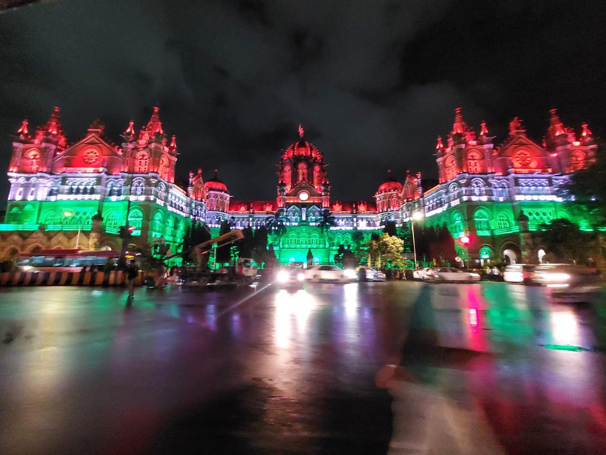 Sharm_2019's tweet photo. Today India celebrated its Independence Day, also by displaying lights of colours that represent the Indian flag colour 🇮🇳 https://t.co/Uq7JkOcNES