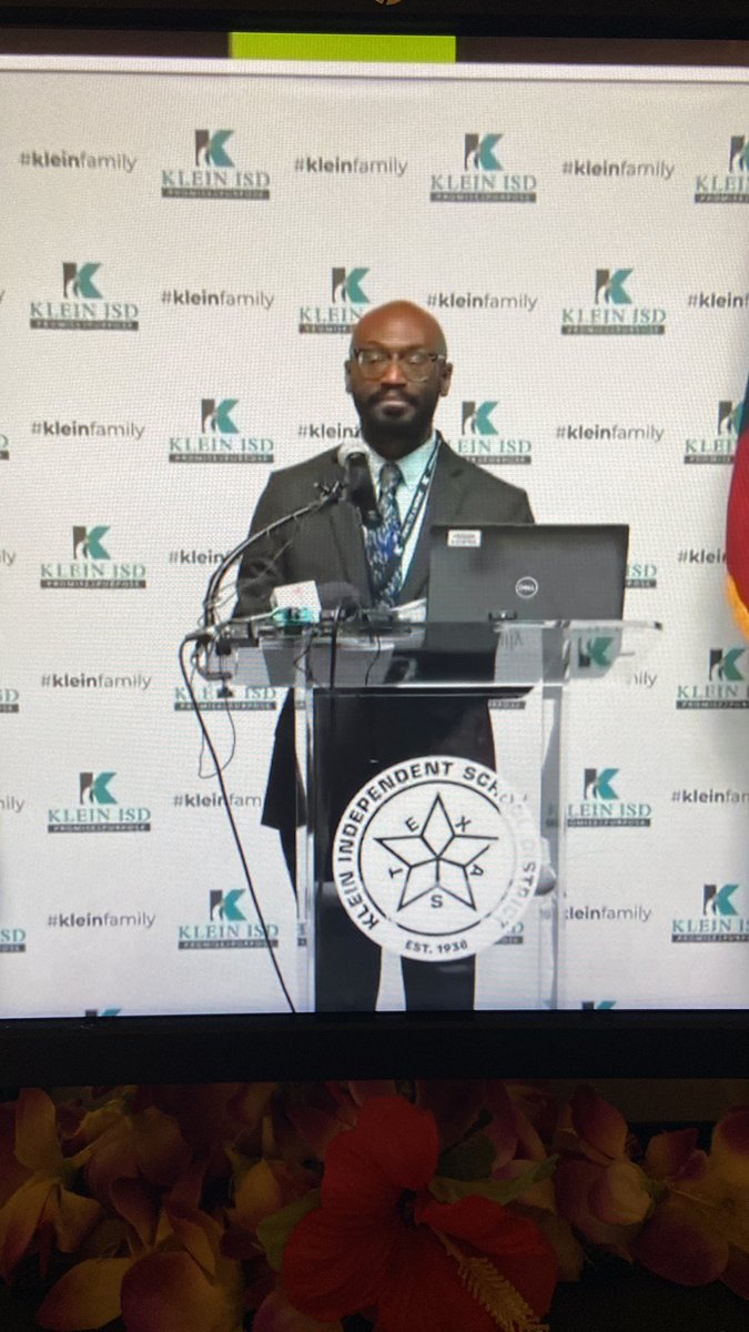 HRKleinISD's tweet photo. This principal @Bubaggie1 is shining today during the press conference with TEA Commisioner @MikeMorath 🤩 We are so proud of all our @KleinISD campuses &amp; @NitschKISD for their growth for our kids. 🥳 Come to @KleinISD to be apart of high expectations &amp; high performance! 😀 https://t.co/0WDwkD42rr