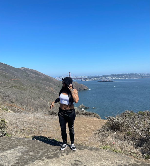 Chasing the sun ☀️✨ #ocean #nature #SanFrancisco #sf #beach #views #naudiaexotica #naudiaexotica #california<a href="/tag/ocean"class="tags">#ocean</a><a href="/tag/nature"class="tags">#nature</a><a href="/tag/sanfrancisco"class="tags">#SanFrancisco</a><a href="/tag/california"class="tags"><span>#california</span></a><a href="/tag/beach"class="tags"><span>#beach</span></a><a href="/tag/ca"class="tags"><span>#ca</span></a><a href="/tag/sf"class="tags"><span>#sf</span></a><a href="/tag/views"class="tags"><span>#views</span></a><a href="/tag/naudiaexot"class="tags"><span>#naudiaexot</span></a>