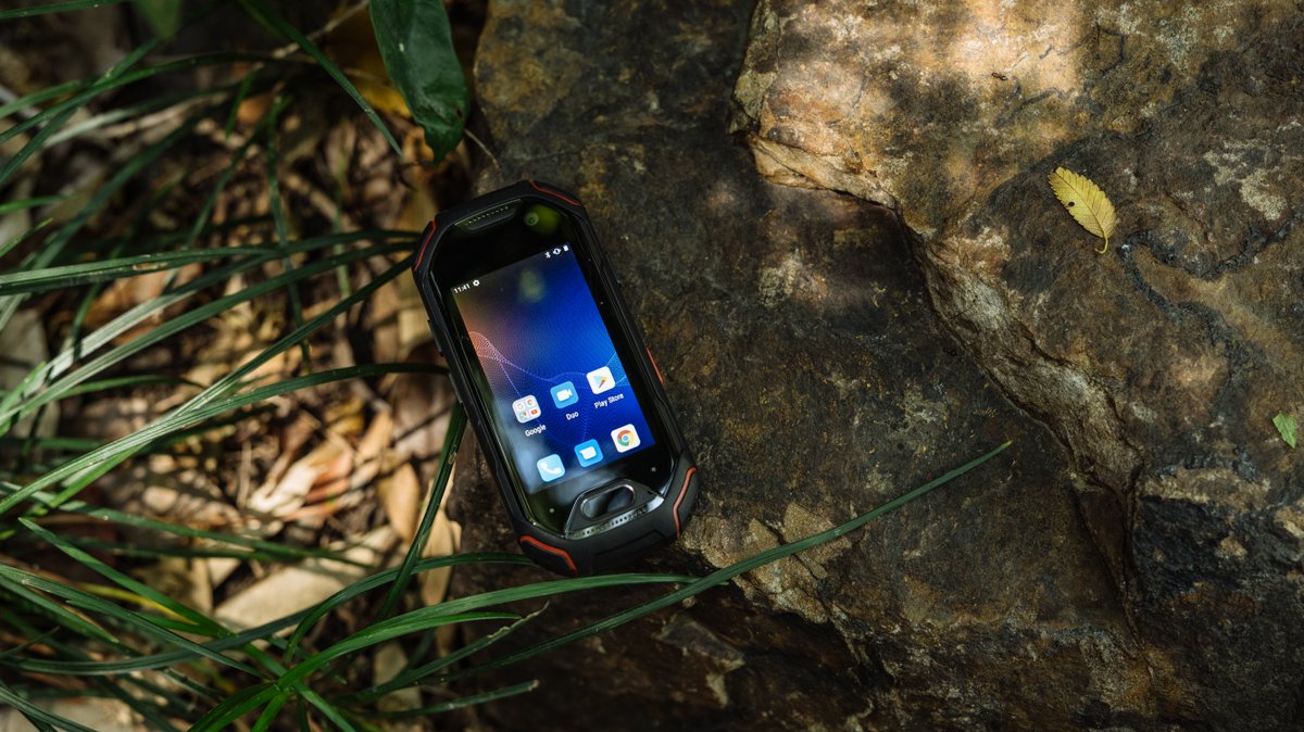 UnihertzDE's tweet photo. #UnihertzAtom wurde entwickelt, um langlebig, tragbar und robust zu sein und kann Ihre zuverlässigste Kampagne für die Natur sein! 🏕️
🛒https://t.co/YoLclX0JIY
#Unihertz #Atom #draußen #robustesTelefon https://t.co/9FXHNqo2nu