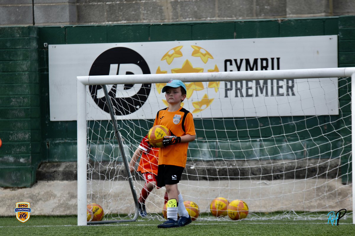 BmoCoaching's tweet photo. BMO BEARS π» β½οΈ
πJoin us at @AberystwythTown , @BowStreetFC & @MachynllethFC.
β½οΈ 4 weekly sessions available.
π
Prizes to be won every week.
βFind out more - https://t.co/7q5SkjSevs
π» Book online - https://t.co/9CUzAKdnWv
π Free school meals places available!
#bmobears https://t.co/UmG2v45rWk