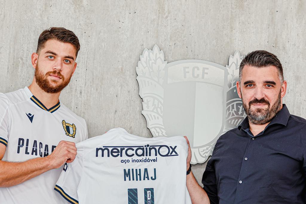 VTopidis's tweet photo. 📍Deal ⚽🖋️
Enea Mihaj ➡️ @FCF1931_Oficial 

Enea Mihaj has today signed his 3 years contract with his new club following the transfer deal between PAOK &amp; Famalicao!
🇵🇹🇦🇱🇬🇷

#EneaMihaj #Famalicao #Portugal #PAOK #Deal #Transfers2022 #Nexttoourplayers #Closetoourtargets #TOPagency https://t.co/UmLcztoPlg