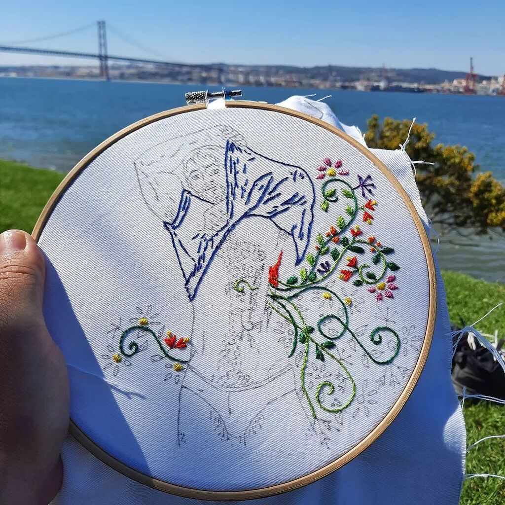 Stitching by the river. Our stay in Lisbon is almost over. One more day of praya tomorrow and we're off. 🤷
.
.
.
.

#embroidery #handmade #stitchersofinstagram #xstitchersofinstagram #embroideryinstaguild  #menwhostitch #benhybradshawcostello #iloved… instagr.am/p/ChSaux5NYDE/