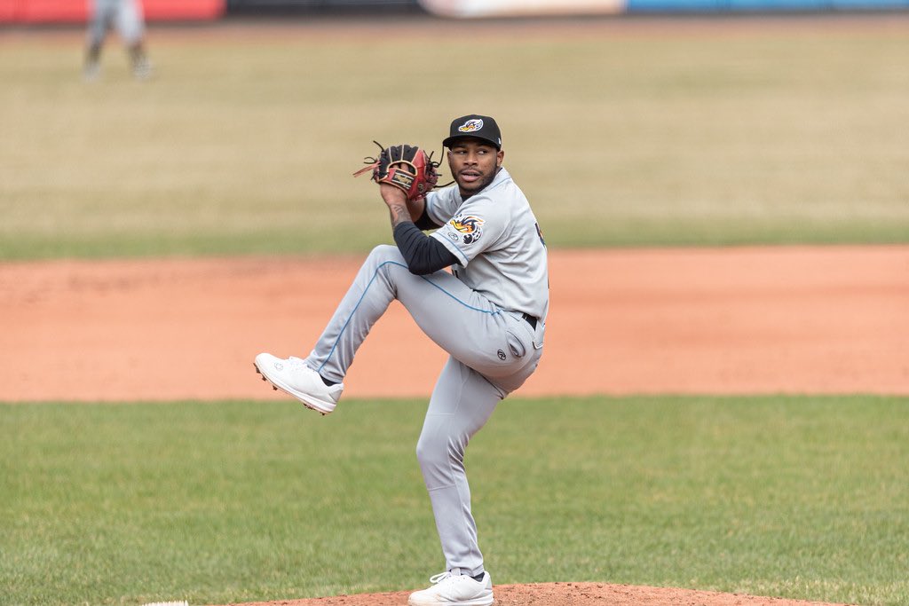 AkronRubberDuck's tweet photo. Congratulations @xzavioncurry1 and good luck tonight in your MLB debut! https://t.co/ThLIGDj9BJ