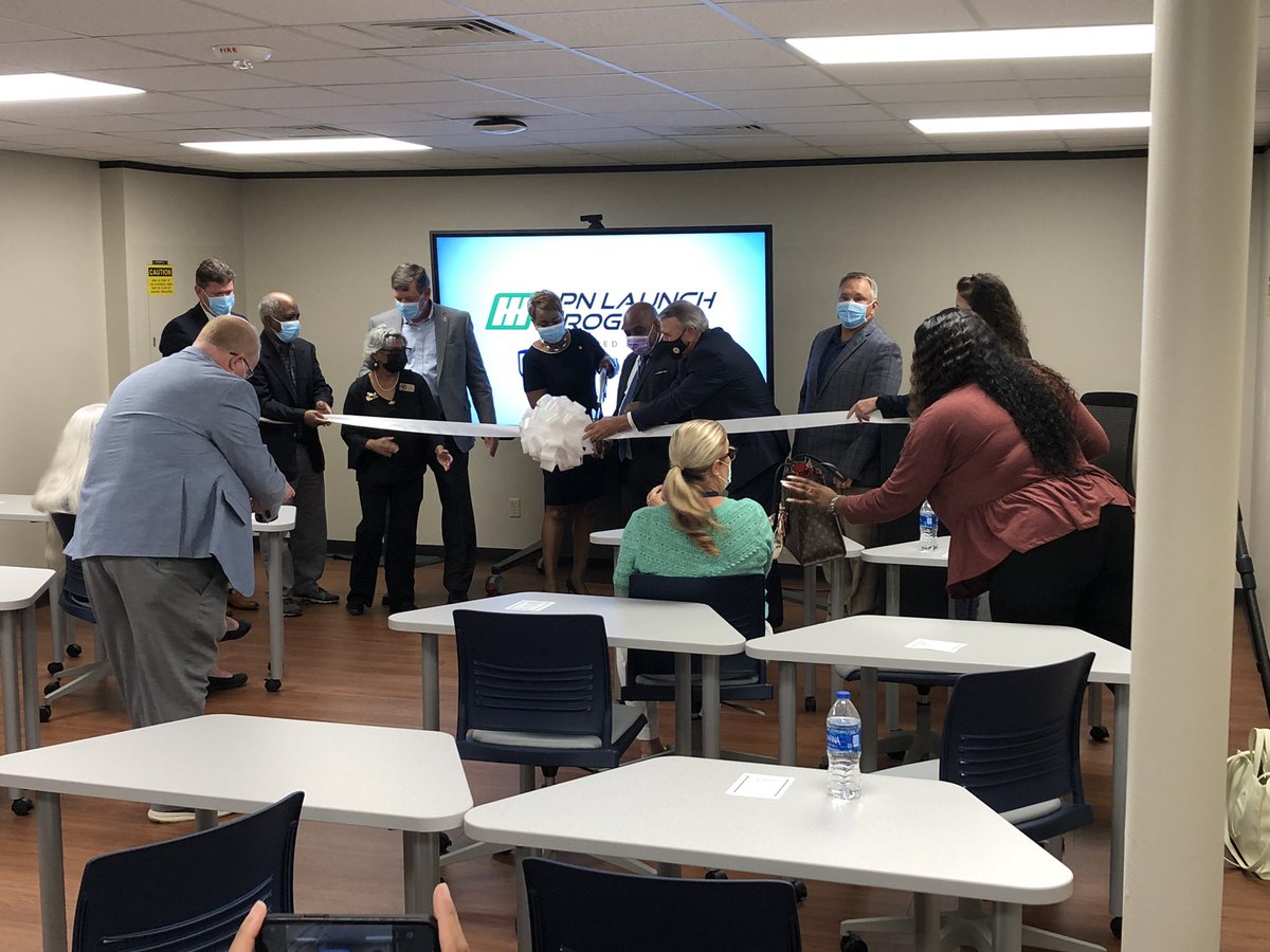 BridierWorks's tweet photo. Things are about to take off at Huntsville Hospital’s LPN Launch program with Drake State this week! @AOA_Works @NorthALWorks @DrakeState @HSVHospital https://t.co/bQge7502O9
