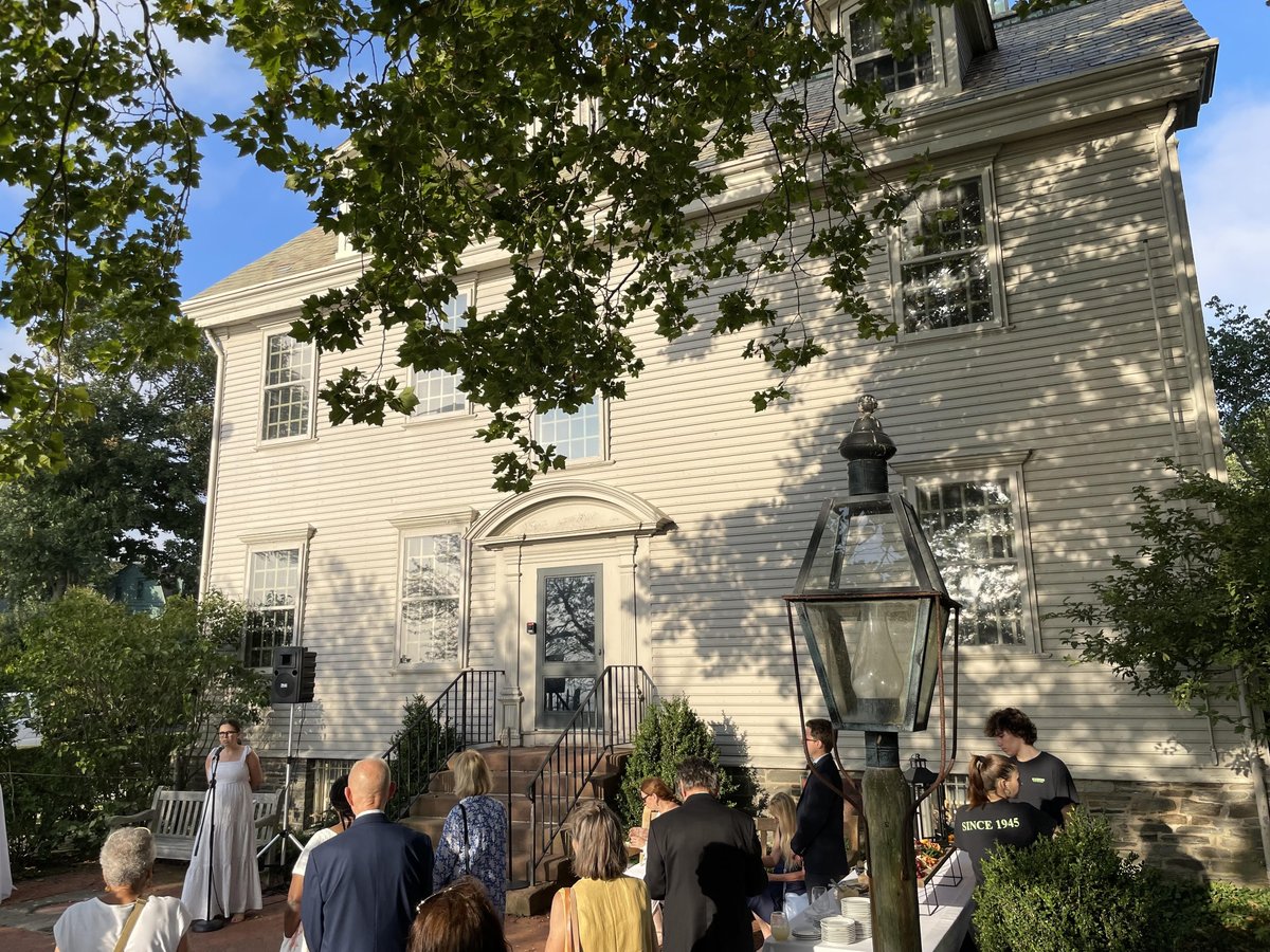 DecArtsTrust's tweet photo. Congratulations to the Preservation Society of Newport County on opening Hunter House to the public for the first time in nearly three years! About new tours: https://t.co/l67qnZSfEu. About Failey Grants: https://t.co/oh9OBTwv8C. #TrustEmergingScholars https://t.co/vM1wFtpJjD