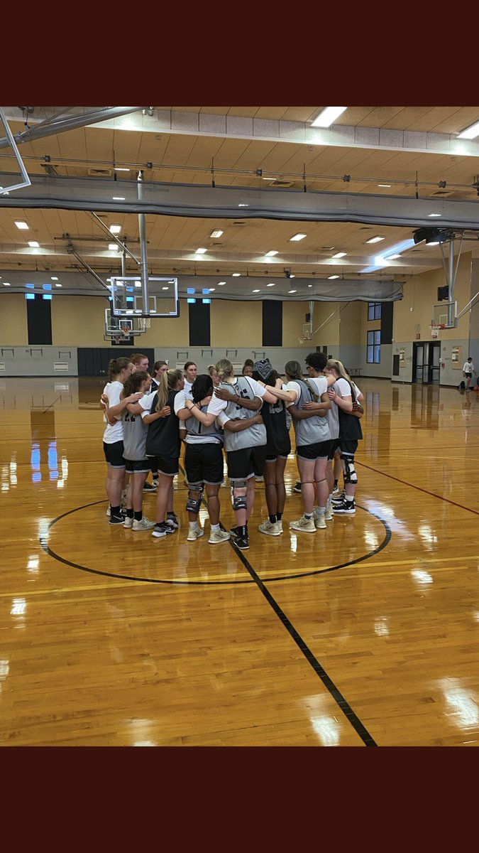 Betsy McShea tweet media