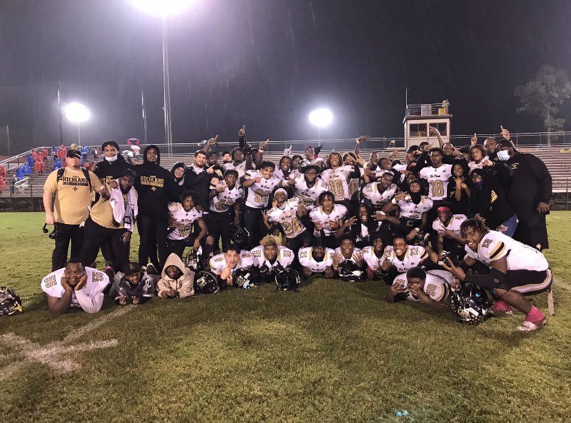 Tyon Rawls 🗜 (@21clamps) on Twitter photo Can’t explain the love I have for the guys in this picture. A lot of us have part ways but this will always be my family🤞🏾to the guys in this picture still standing do all things possible in order to have a successful ring chase 🖤💛 <a href="/DiamondHornetFB/">Lower Richland Football</a> good luck on the season 🤝🏾 Can’t explain the love I have for the guys in this picture. A lot of us have part ways but this will always be my family🤞🏾to the guys in this picture still standing do all things possible in order to have a successful ring chase 🖤💛 <a href="/DiamondHornetFB/">Lower Richland Football</a> good luck on the season 🤝🏾
