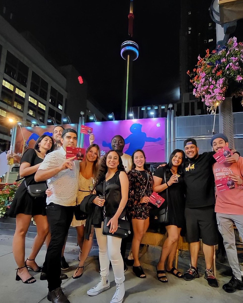 Rocco4Toronto's tweet photo. I’m grateful to have enjoyed a beautiful day in the neighbourhood connecting with community members and sharing ideas on transforming our ward! #spadinafortyork #spafy #topoli #tovotes22 #onpoli #ontariovotes #toronto #ontario #spafycc #cityoftoronto #libertyvillage #fortyork https://t.co/puSqPEUDWg
