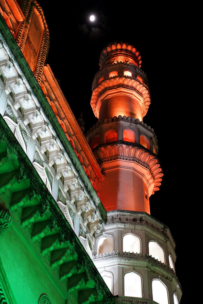 Shutterpillar_'s tweet photo. Happy Independence Day from Hyderabad 🇮🇳 In gratitude to all those who keep us safe. Sending you all love and light. Jai Hind
#IndependenceDay #AzadiKaAmritMahotsav #IndependenceDay2022 #Charminar https://t.co/7jt7ARwdtB