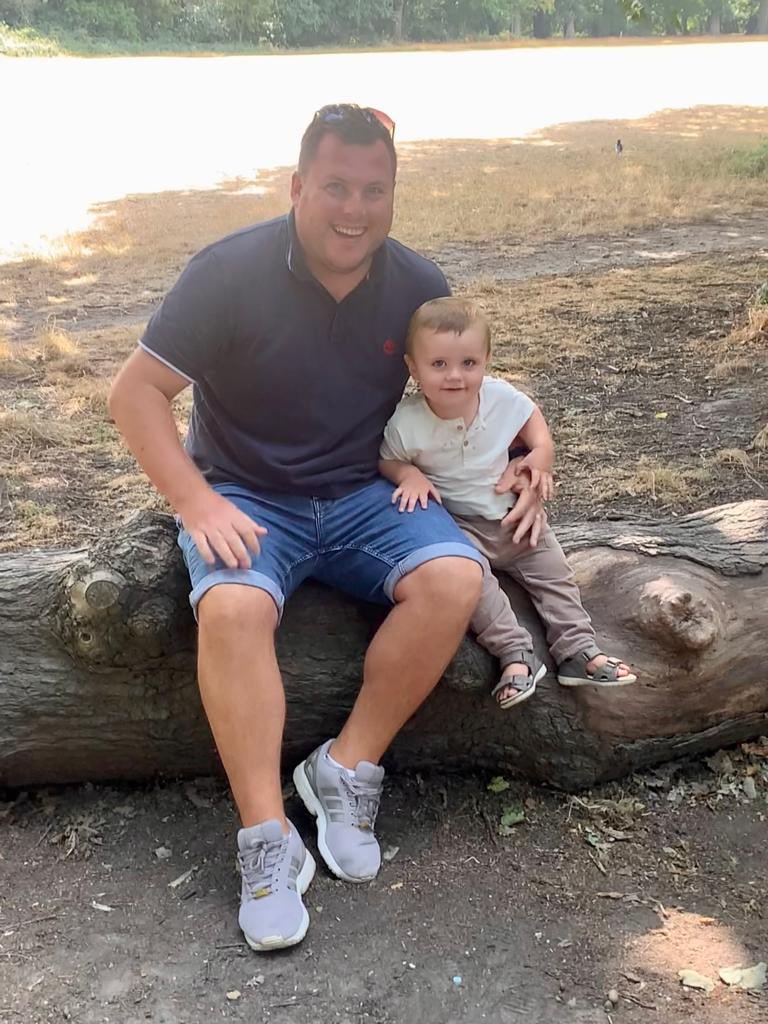 ben_tabner's tweet photo. Wonderful summer spending lots of time with my main man! Thank you to friends and family for a great visit. Back to Dubai now, excited for the new academic year at Brighton College Dubai! #CollabUAE @TabnerKatie @BrightonDubai https://t.co/juwh8LLmLo