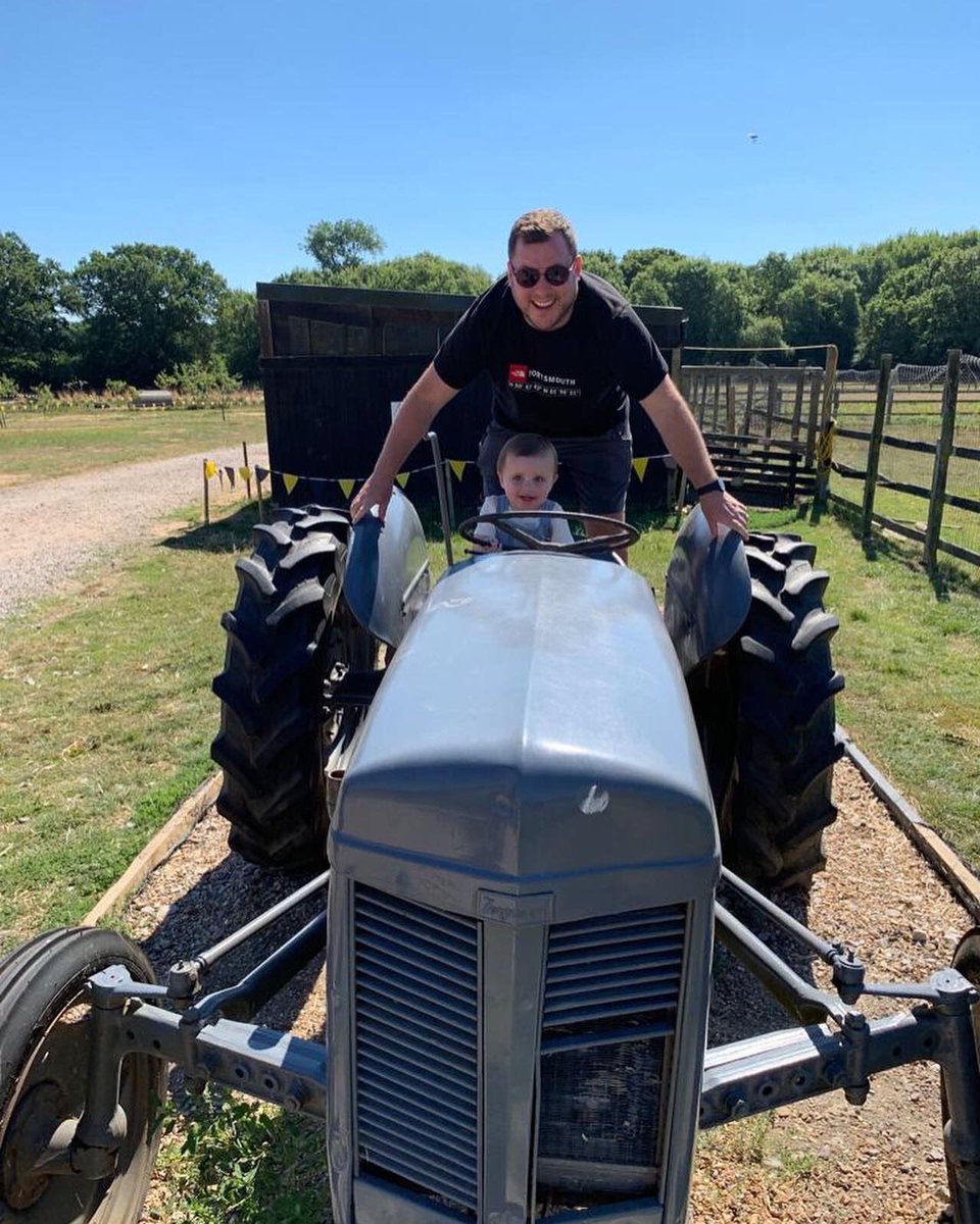 ben_tabner's tweet photo. Wonderful summer spending lots of time with my main man! Thank you to friends and family for a great visit. Back to Dubai now, excited for the new academic year at Brighton College Dubai! #CollabUAE @TabnerKatie @BrightonDubai https://t.co/juwh8LLmLo