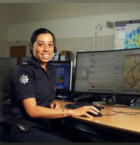 LFBControlRoom's tweet photo. We are recruiting for Control Room Officers 🎧☎️📞☎️🎧

• Would you like a role that is fulfilling which helps saves lives? • Could you talk someone through their most distressing moments whilst being calm and compassionate? ^SC 1/2 https://t.co/xvVRP4kA91
