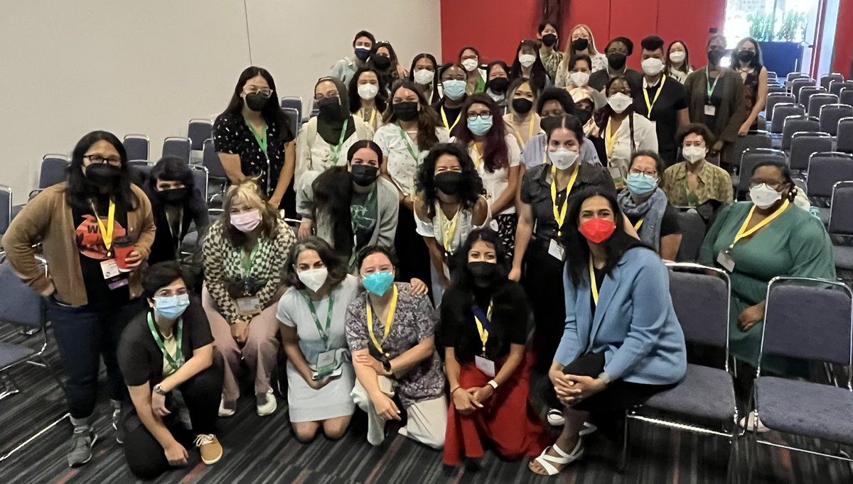 So much joy, love, and community in the #WOCinEEB Special Session this morning (and quite a crowd!) at #ESA2022 #CSEE2022. The future of women of color and non-binary POC in ecology looks bright!!