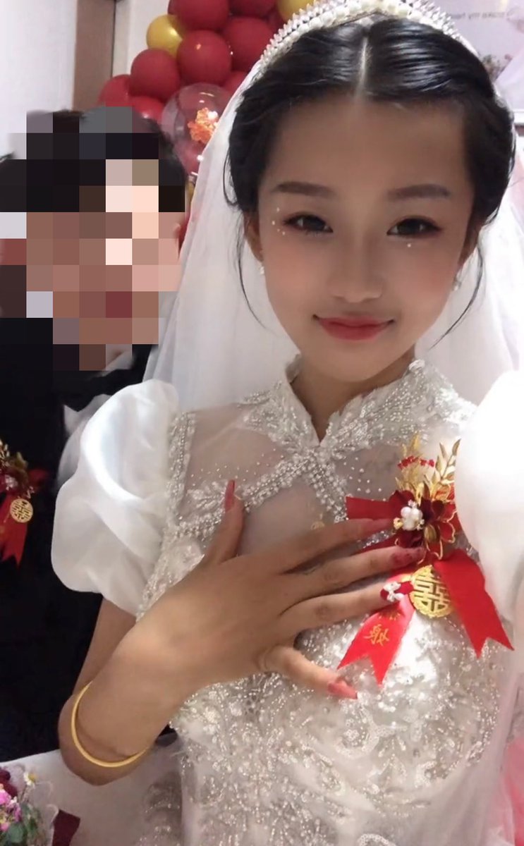 TgpTkh's tweet photo. 新人真实小夫妻，夫妻奴，结婚半年多，老婆22，我25。和老婆认识很久了，上学时候就是情侣。和老婆一起被圈养过，一起贡养过主人一年，喜欢重口。有人喜欢吗
#夫妻奴 #情侣奴 #新娘 #婚纱 #绿帽 #绿奴 #淫妻 #轮奸 #重口 #王八 #圈养 #供养 #贡奴 #结婚 #母狗 #夫妻 #情侣 https://t.co/j4L6GBQqMY
