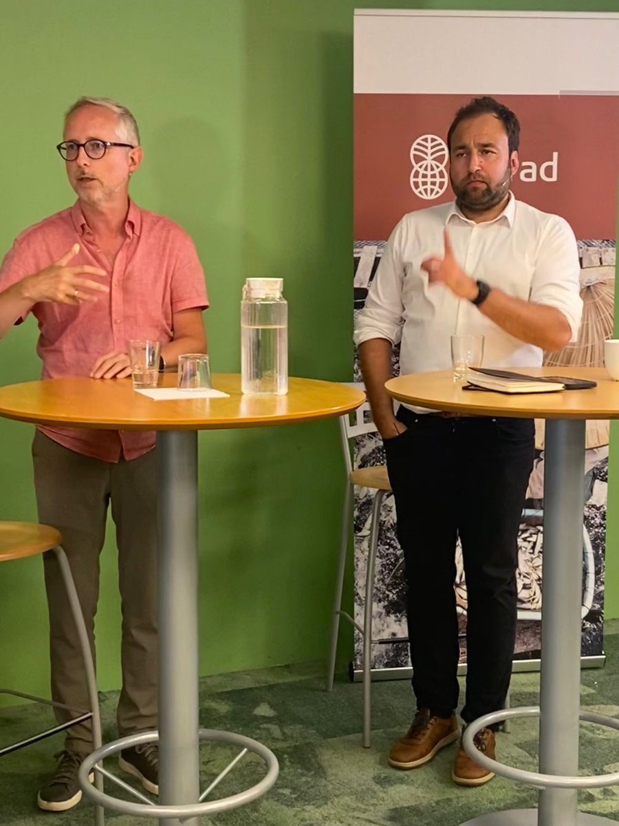 noradno's tweet photo. Krigen i Ukraina🇺🇦 bidrar til sosial uro globalt. Energikrise, matmangel og gjeldskrise. Forsvinner den politiske legitimiteten? Se arrangementet i opptak her: https://t.co/OVHpVsSdWt 

#Arendalsuka @IdaRudolfsen @Arvinn @bardvegar @nupinytt @PRIOresearch @UNDPNorway @UNDPOGC https://t.co/sLTPnfeOM8