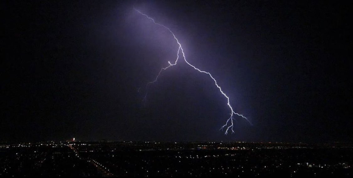 TeddFlorendo's tweet photo. Could see more ⚡️⚡️this week.
Drone pics from Zeus Acosta on Thursday. Disclaimer: I’m told no drones were harmed during filming
#MostAccurate #WeatherNow #TeddSaid #Monsoon2022 #LiveLocalNow #Stormtracker8
https://t.co/UPsPgdugZ6 https://t.co/kMIzyXRCyu