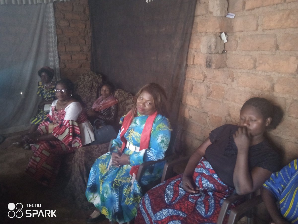 NKilufya's tweet photo. Ns avons rendues ce dim 14/08 une visite de compassion au mari de notre camarade VP de la Kenya ESTHER KATUTA qui a subi une intervention chirurgicale du DOS il y a de cela 1mois c'est grâce au cœur généreux de notre SGA @eddy_tshipeng nous que nous avons pu régler la facture https://t.co/X9IhcYIi6o