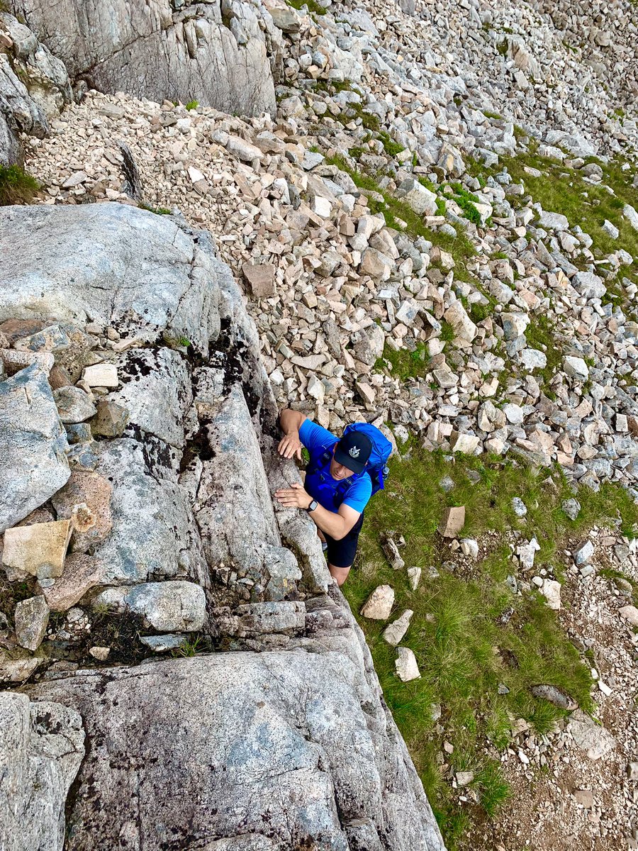 adventurerab72's tweet photo. With storms forecast yesterday a plan B was needed so a quick hike up the big bookil,3rd time lucky as i got views!😍😃 https://t.co/8DCazJsaQA