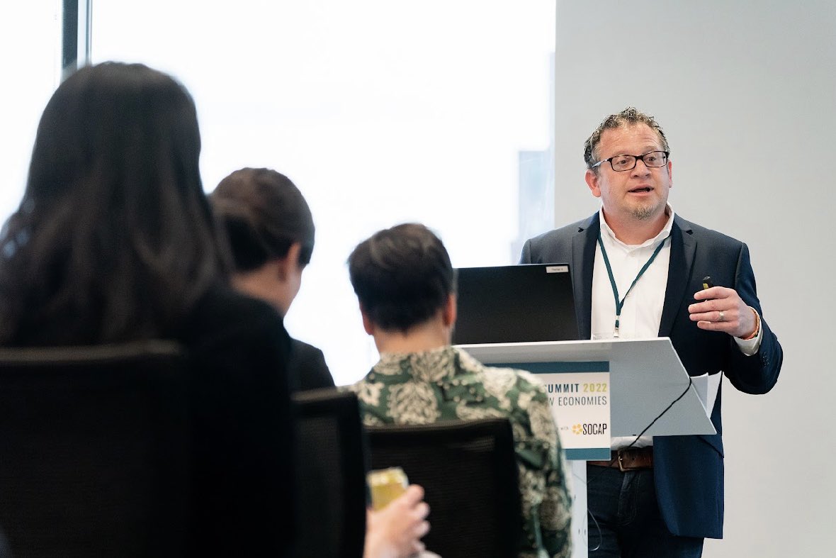 In an interview with Giving Compass, Chris Bentley spoke about De-Carceration Fund’s approach, successful models, and how impact investors and donors can be effective partners. Click the link in our bio to read the full article.