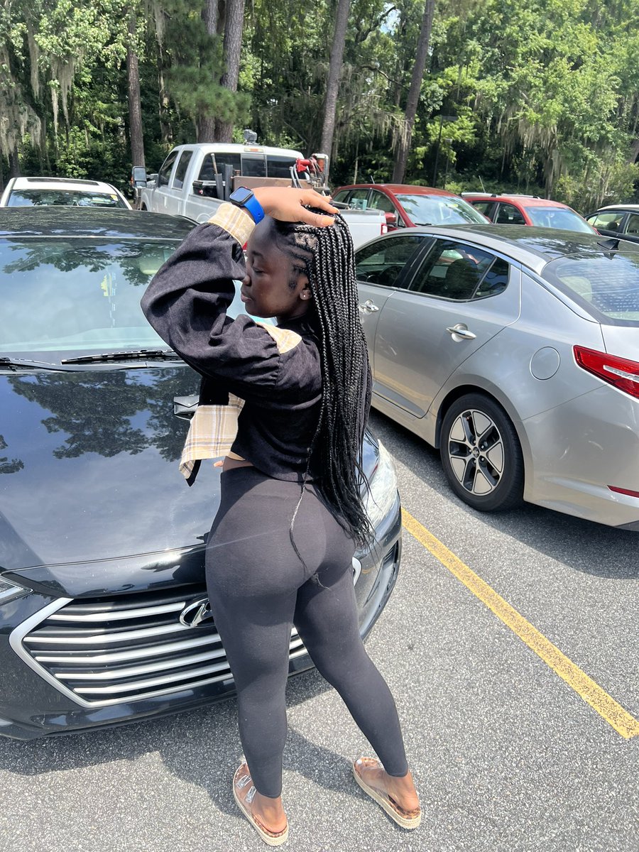 darkskingawdess's tweet photo. feeling good, looking even better 🫶🏾 #vstate https://t.co/2EEqUwTsYr