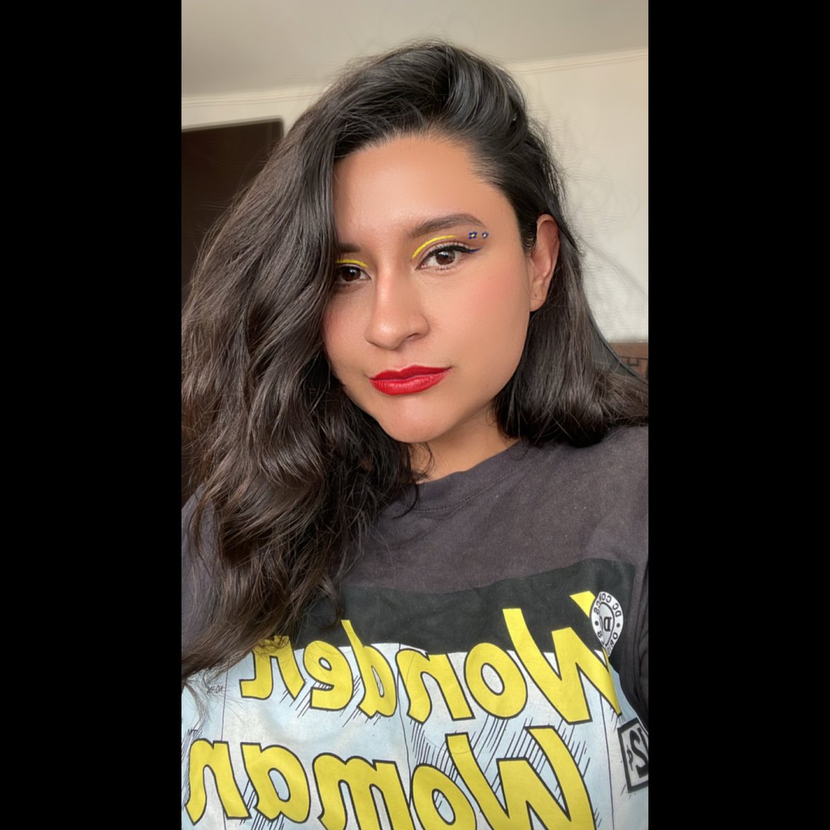 Alohaixel's tweet image. Mis maquillajes aguantan una lloradita y una siesta 10/10