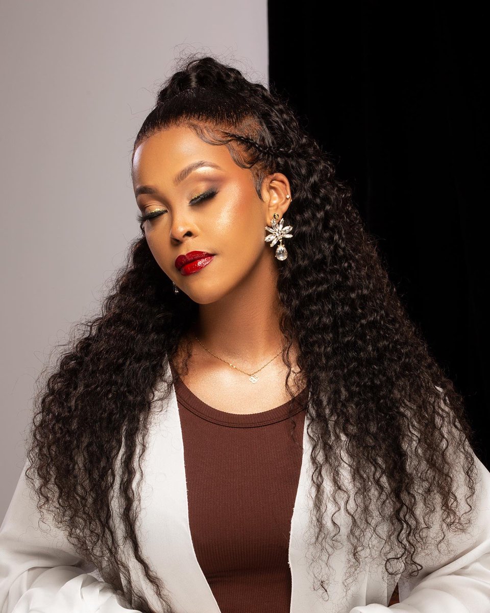 MbajjaSean's tweet photo. Birthday glam! @BashCallie 
.
.
Hair @MbajjaSean 
Mua @ImaniMakeup https://t.co/BCKEv1eVp4