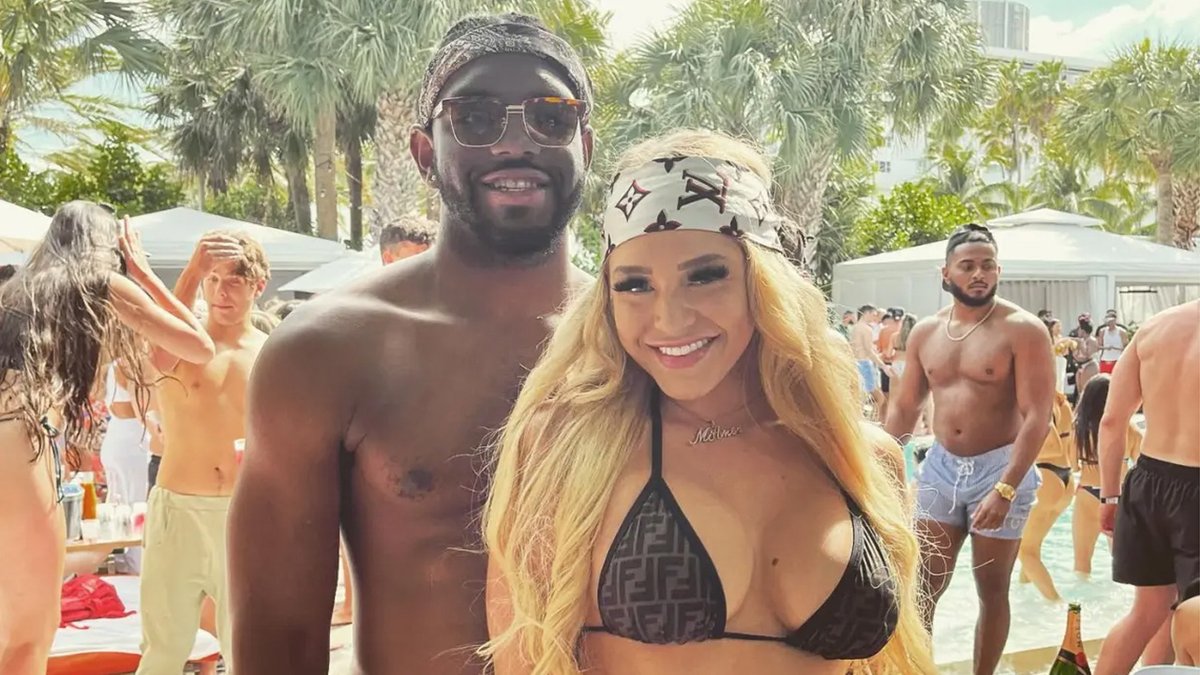 LawyersObserve's tweet photo. CHARGED. The parents of #ChristianObumseli demand life sentence for his alleged killer, #OnlyFans model #CourtneyClenney>>> https://t.co/wuSzfmuf1U #blacklawyers #blacklawtwitter #lawtwitter https://t.co/7WChxV2nye